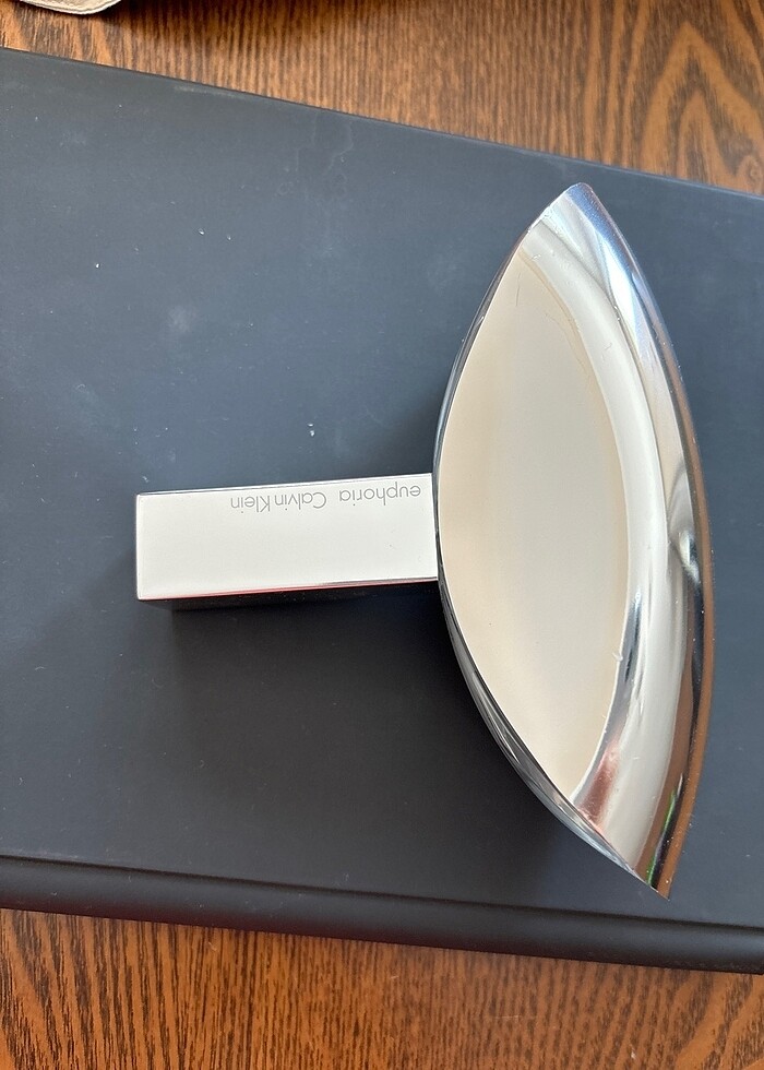 Calvin Klein euphoria 100ml boş şişe orjinal kutusuyla birlikte - Görsel 3