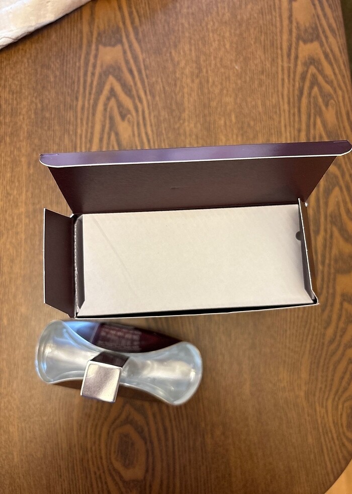 Calvin Klein euphoria 100ml boş şişe orjinal kutusuyla birlikte - Görsel 4