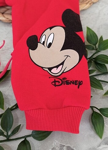 1 Yaş Beden kırmızı Renk Disney Mickey mouse 2 lı takım