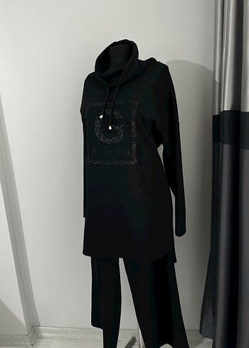 Uzun Siyah Nakışlı Kadın takım - Görsel 5