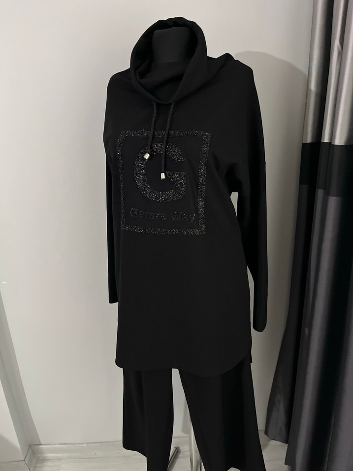 Uzun Siyah Nakışlı Kadın takım - Görsel 3