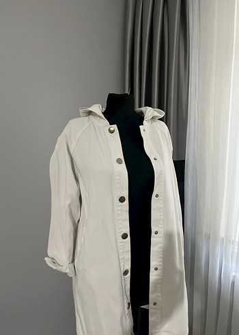 Düğmeli Beyaz kot ceket - Görsel 2