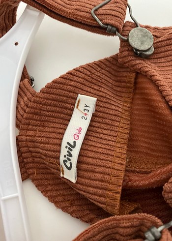 Kız Çocuk Kahverengi Nakışlı Düğmeli Elbise - Görsel 5