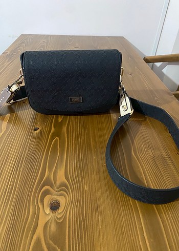 Vakko Kemer Detaylı siyah Deri Kadın Omuz Çantası - Görsel 3