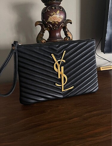 Yves Saint Laurent deri el çantası