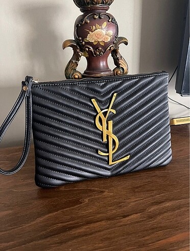 Yves Saint Laurent Yves Saint Laurent deri el çantası