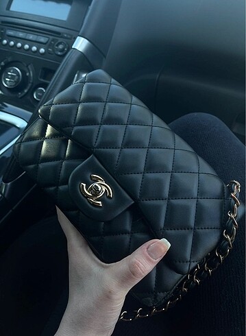 Chanel siyah mat deri çanta