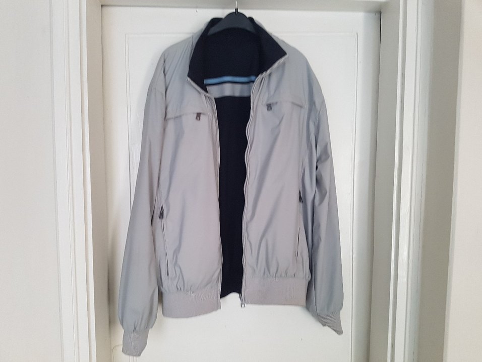 Gri, lacivert çift taraflı giyim,  Fermuarlı mont. - Görsel 2