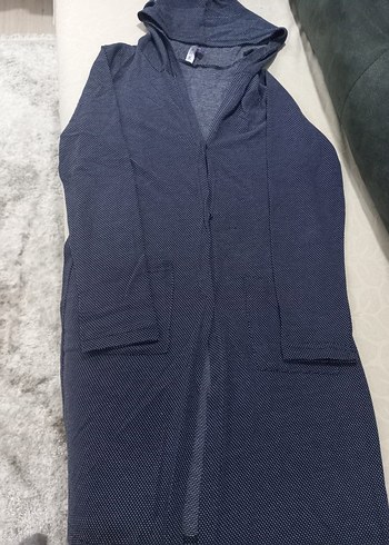 Diğer Kapişonlu cepli uzun hırka. sorunsuz yepyeni. L