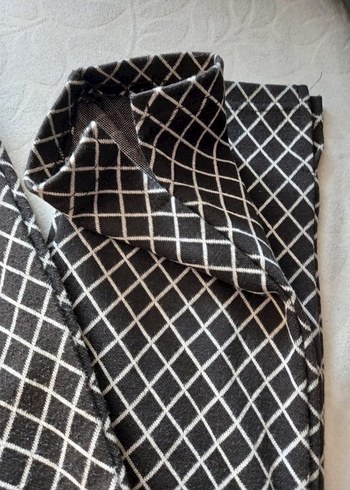 l Beden Desenli esnek likralı pantalon. Yeni kullanılmadı. L