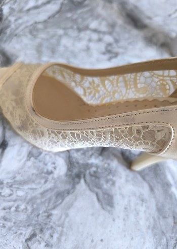 Dantel Detaylı Beyaz Dolgu Topuk Abiye Ayakkabı - Görsel 6