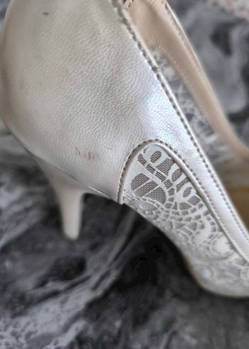 Dantel Detaylı Beyaz Dolgu Topuk Abiye Ayakkabı - Görsel 3