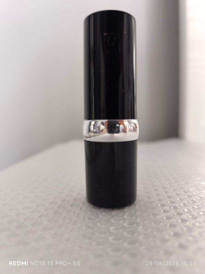 Farmasi Kırmızı Ruj - Görsel 2