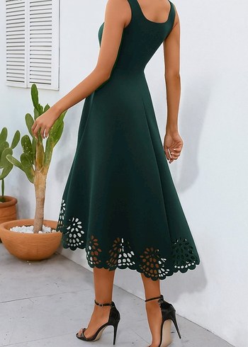 Yeşil Nakışlı Dantel Detaylı Uzun Elbise - Görsel 2