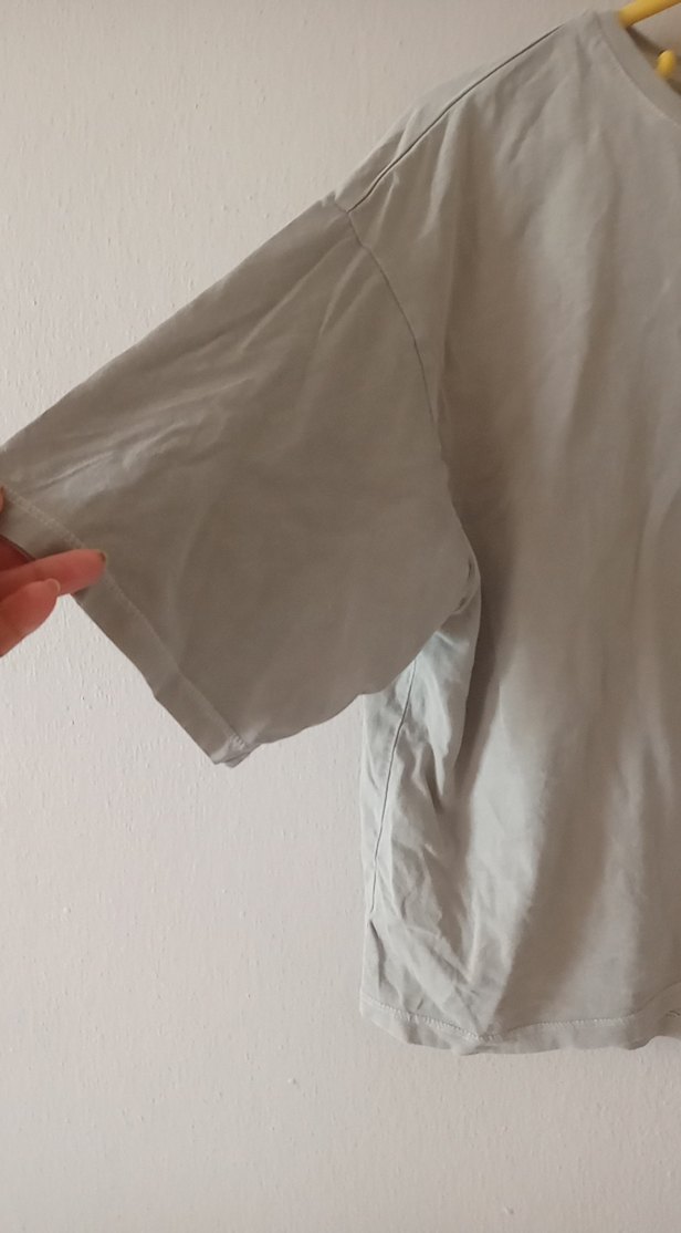 Gri Keten Kadın Tişört - Görsel 2