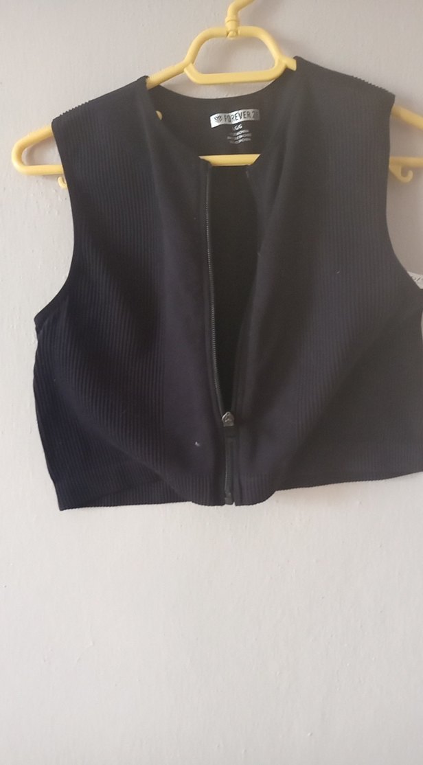 Kadın Siyah Kısa Fermuarlı Yelek - Görsel 3