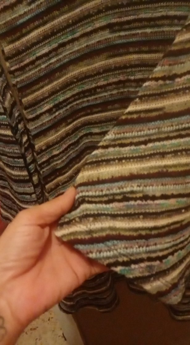 V Yaka Çizgili Bohem Triko Elbise - Görsel 4