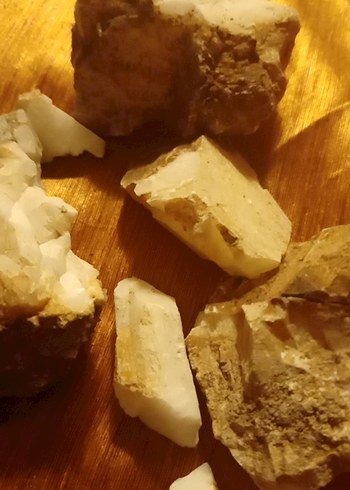 Doğal kuvars taşları. - Görsel 3