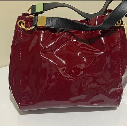 Bordo rugan kol çantası