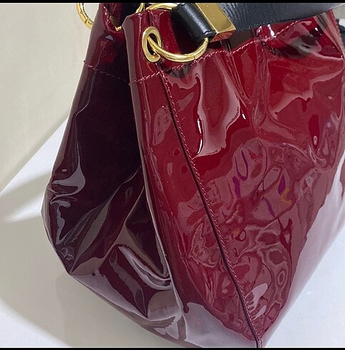 Bordo rugan kol çantası - Görsel 2