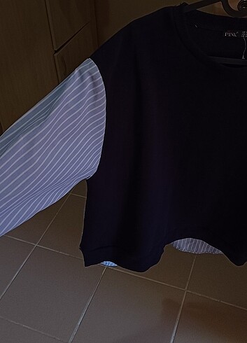 Lacivert gömlek detaylı sweatshirt