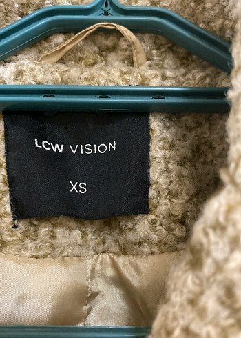 LC Waikiki Bej Buklet Kumaş Kaban