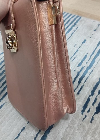 Bej Parlak Deri Kadın Çanta Tokalı - Görsel 3