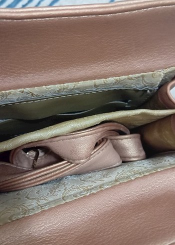 Bej Parlak Deri Kadın Çanta Tokalı - Görsel 6