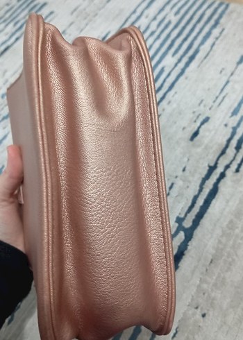 Bej Parlak Deri Kadın Çanta Tokalı - Görsel 4