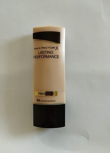 Max Factor Lasting Performance 104 Warm Almond Fondöten