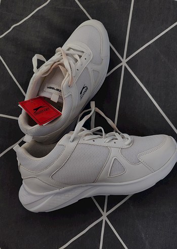 41 Beden Beyaz Bağcıklı unisex Spor Ayakkabı