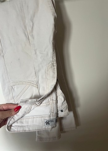 Düğmeli Bej yüksek bel pantolon