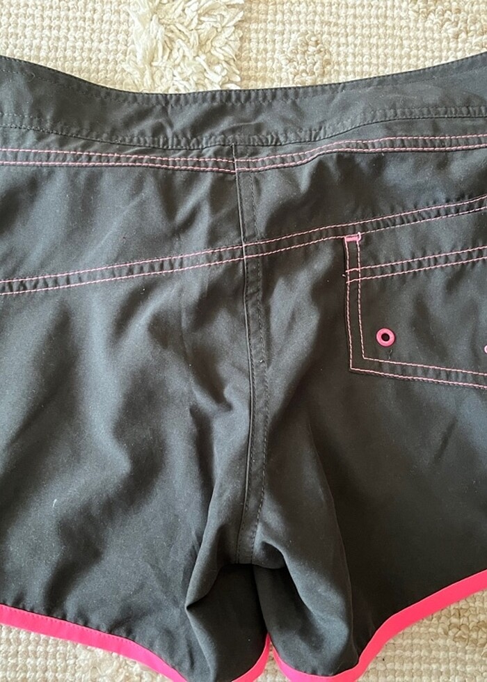 Adidas kadın deniz şortu - Görsel 2