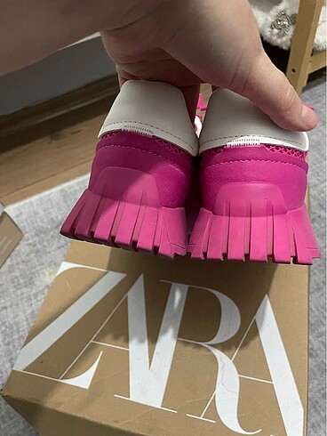 37 Beden pembe Renk Zara sneaker