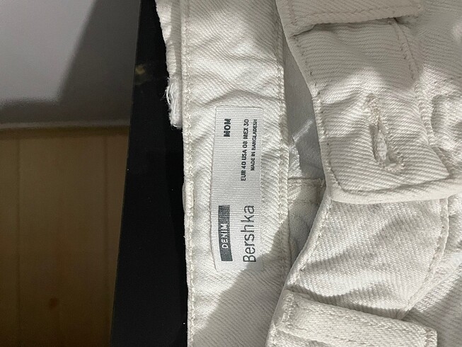 l Beden Bershka mom jean kusuru yok