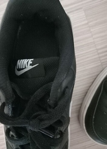 36,5 Beden siyah Renk Nike orijinal kadın Spor ayakkabı
