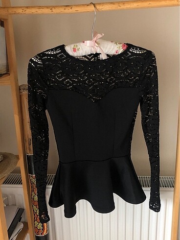 H&M SİYAH DANTELLİ ABİYE BLUZ