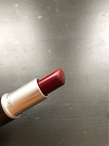 MAC BORDO RUJ - DIVA