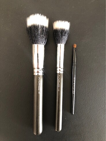 MAC MAKYAJ FIRÇASI SET + MAYBELLINE FIRÇE HEDİYE