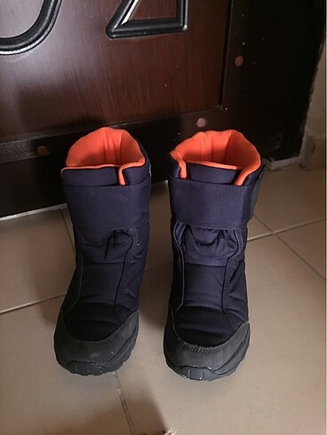 Çocuk kar botu ( quechua)