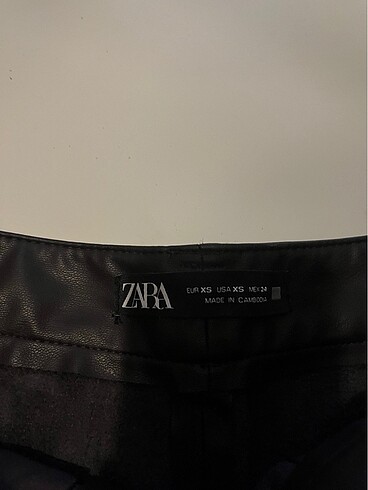 xs Beden Zara Suni Deri Pantolon
