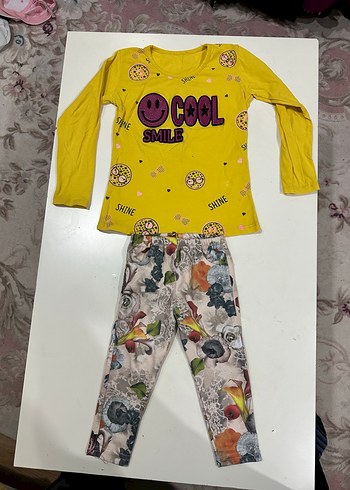 Kız Çocuk Renkli Payetli Sweatshirt ve Desenli Tayt - Görsel 3