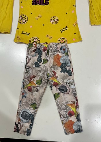 Kız Çocuk Renkli Payetli Sweatshirt ve Desenli Tayt - Görsel 5