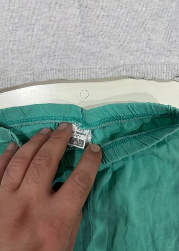 Çocuk Gri Sweatshirt ve Yeşil Eşofman Altı - Görsel 6