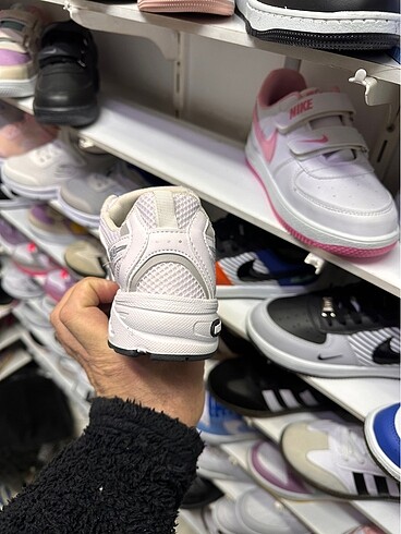 34 Beden beyaz Renk ALEV ALEV YENİ SEZON NEW BALANCE 530