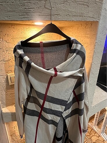 Burberry TERTEMİZ ŞIK VE KULLANIŞLI HIRKA