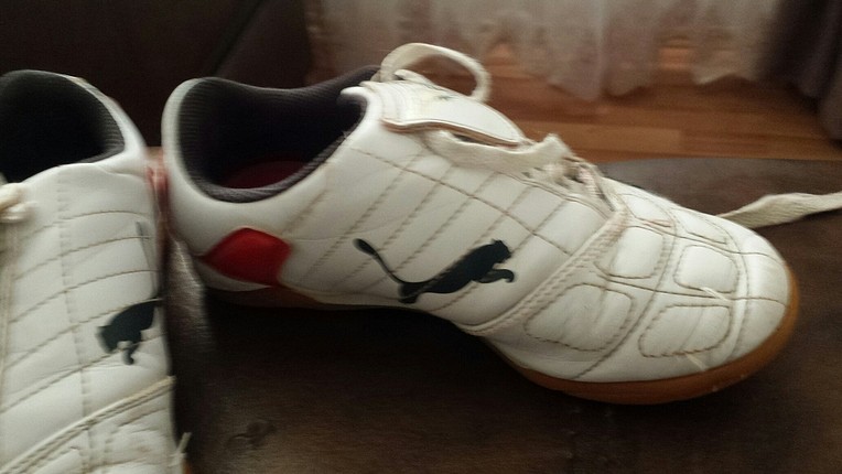 34 Beden beyaz Renk puma spor ayakkabisi