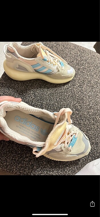 38 Beden ten rengi Renk Adidas
