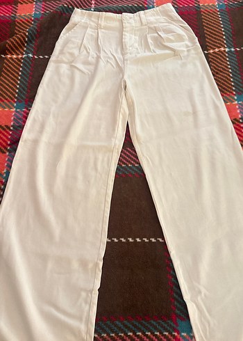 Beyaz Stradivarius Kadın Pamuklu Rahat Kesim Pantolon