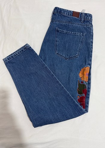 KOTON FAHRİYE EVCEN. Nakışlı  Rahat Kesim Kadın Kot Pantolon - Görsel 4